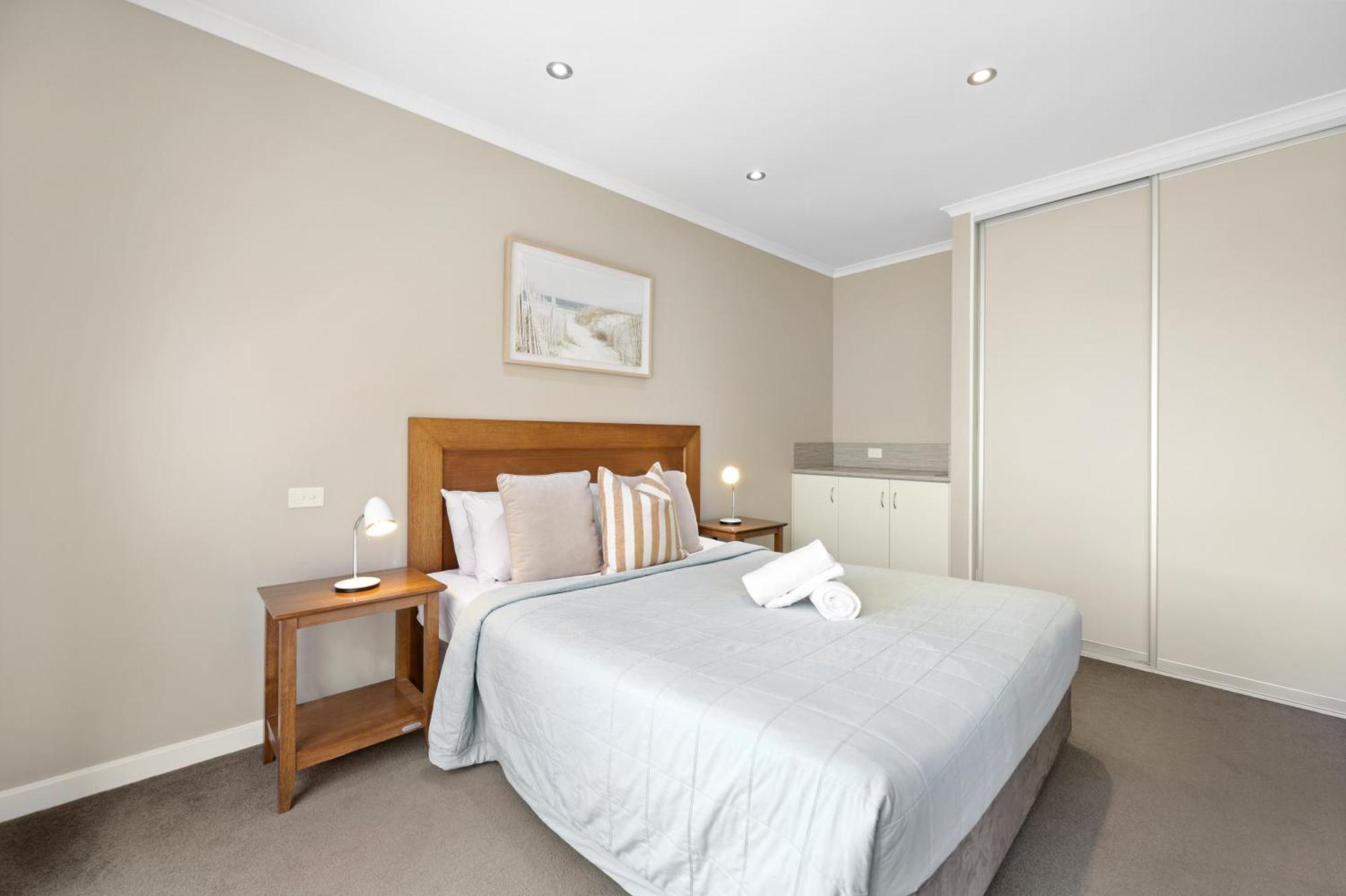 Sea Foam Aparthotel 4*