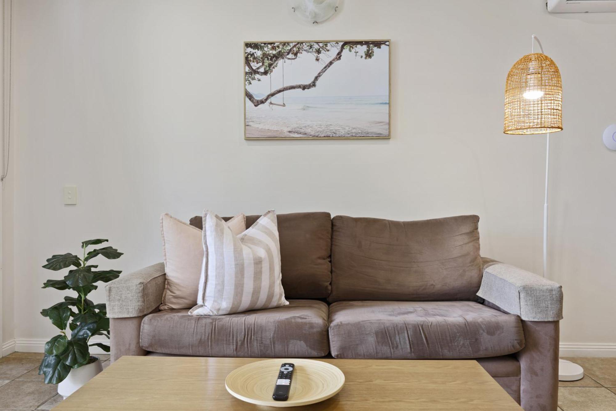Sea Foam Aparthotel 4*